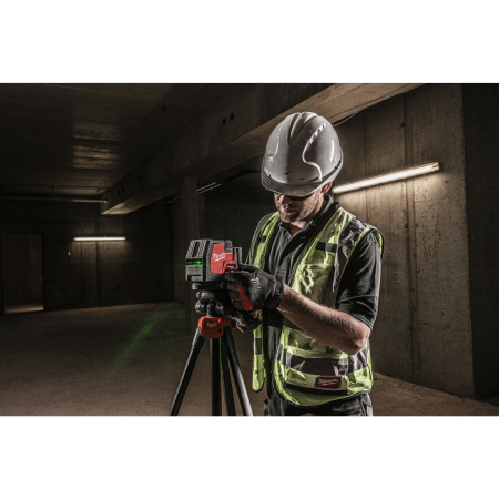 MILWAUKEE L4 CLLP-301C - Akumulátorový kombinovaný liniovo-bodový laser USB 4933478099