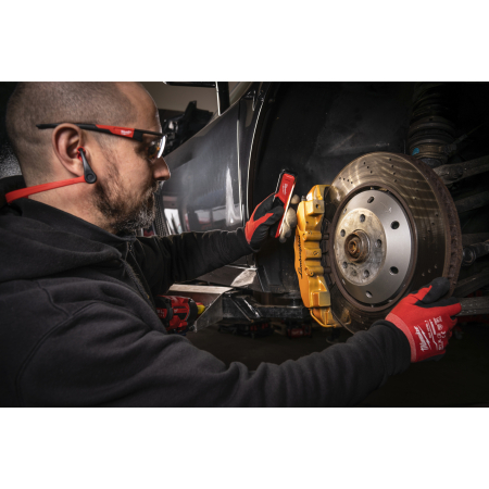 MILWAUKEE L4 FL Kapesní reflektor s USB nabíjením 4933479763