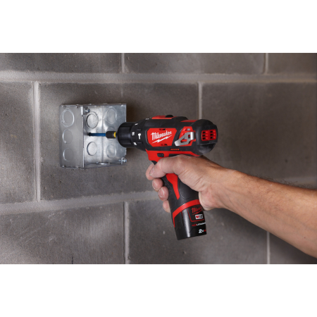 MILWAUKEE M12™ kompaktní příklepová vrtačka 4933446045