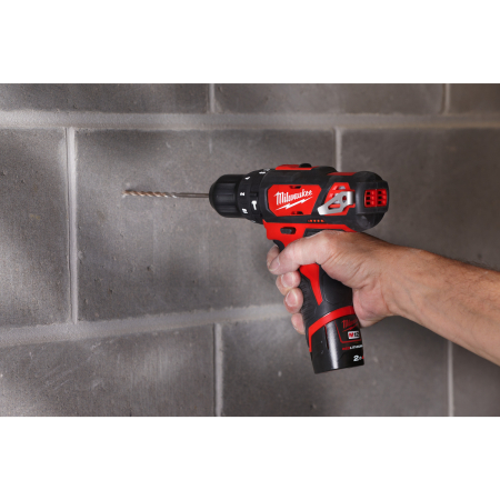 MILWAUKEE M12™ kompaktní příklepová vrtačka 4933441935