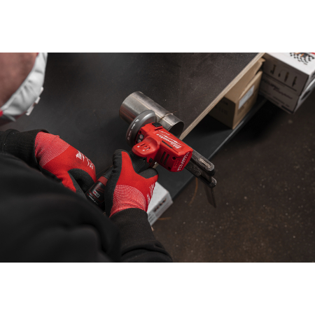 MILWAUKEE M12 FUEL™ kompaktní univerzální okružní pila 4933464619