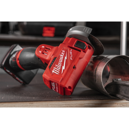 MILWAUKEE M12 FUEL™ kompaktní univerzální okružní pila 4933464619