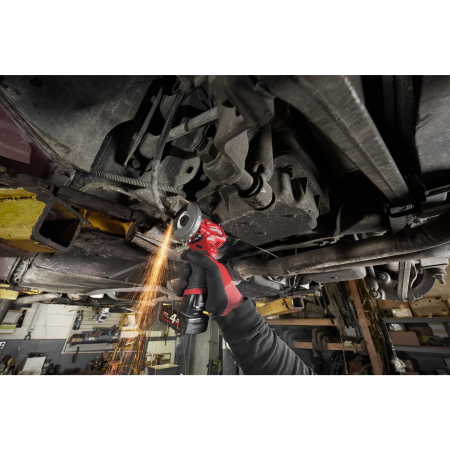 MILWAUKEE M12 FUEL™ kompaktní univerzální okružní pila 4933464619