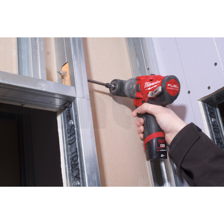 MILWAUKEE M12 FUEL™ kompaktní příklepová vrtačka s rychlovýměnným sklíčidlem 4933464138