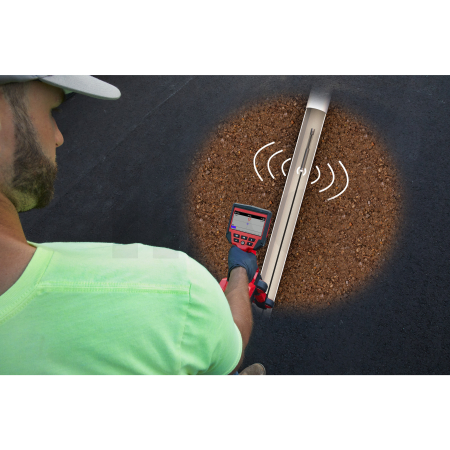 MILWAUKEE M12 PL-201C Detektor potrubí 4933478615