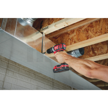 MILWAUKEE M18™ kompaktní vrtací šroubovák 4933443555