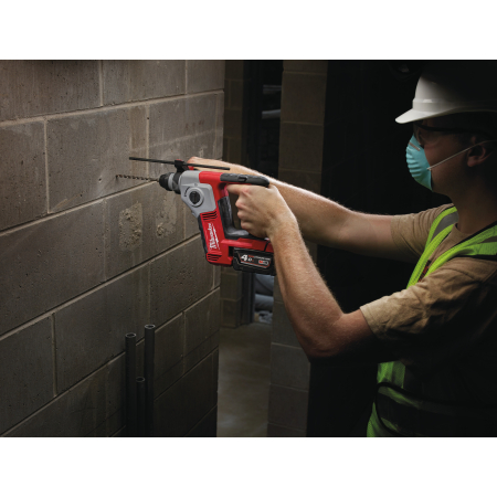 MILWAUKEE M18™ kompaktní 2-režimové kladivo SDS-plus 4933443330