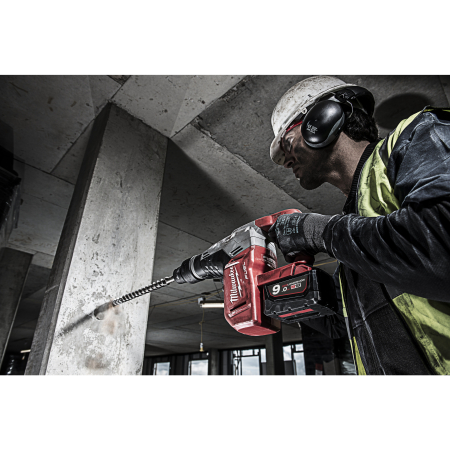 MILWAUKEE M18 FUEL™ 5kg SDS-Max vrtací a bourací kladivo 4933471284