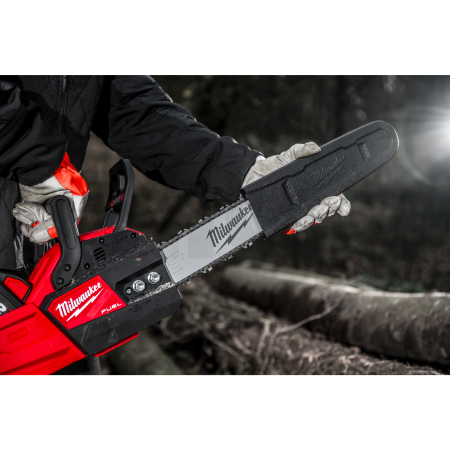 MILWAUKEE M18 FUEL™ Řetězová pila s lištou 30 cm 4933471443