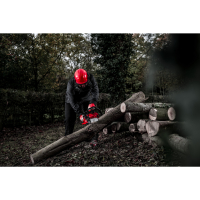 MILWAUKEE M18 FUEL™ Řetězová pila s lištou 30 cm 4933471443