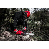 MILWAUKEE M18 FUEL™ Řetězová pila s lištou 30 cm 4933471443