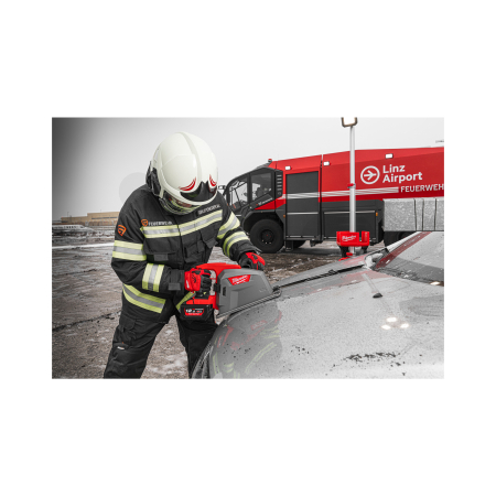 MILWAUKEE M18 FMCS66-802C FUEL 66 mm kotoučová pila na kov 4933499243