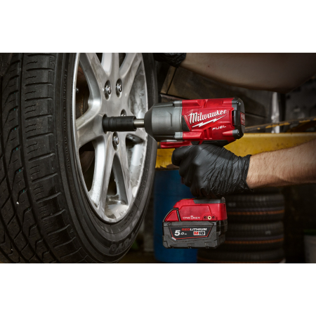 MILWAUKEE M18 FUEL™ ONE-KEY™ ½″ rázový utahovák s pojistným kroužkem a prodlouženým vřetenem 4933478405