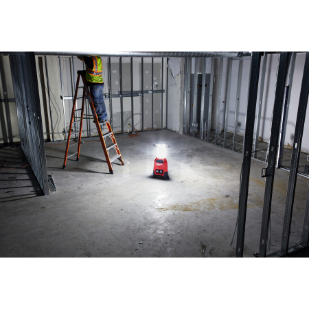 MILWAUKEE M18ONESLDP-0 - M18™ ONE-KEY™ LED kompaktní lampa s nabíječkou 4933459160