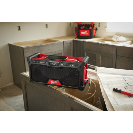 MILWAUKEE M18 RADDAB+G2-0 stavební rádio DAB+ 4933492344