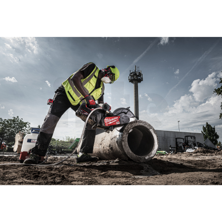 MILWAUKEE MXF COS350G2-0 MX FUEL 350 mm rozbrušovací pila 4933480478