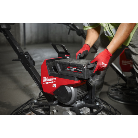 MILWAUKEE MXFWBT90-0 hladička betonu 900 mm 4933498326