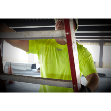 MILWAUKEE Lehké triko s krátkým rukávem WORKSKIN™ Performance - šedé 4933478198