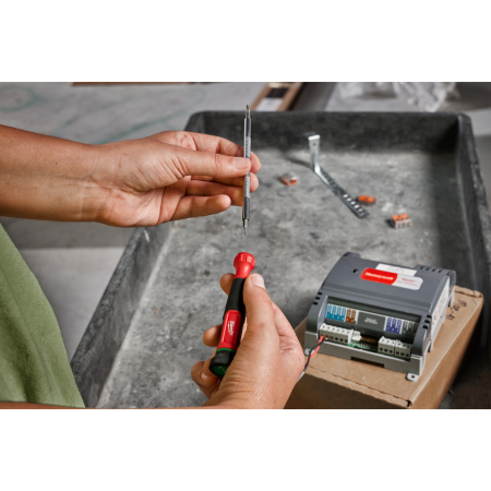 MILWAUKEE Přesný multibitový šroubovák Torx 4 v 1 4932498175
