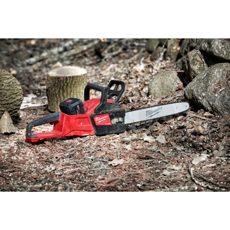 MILWAUKEE M18 FCHS35 M18 FUEL™ Řetězová pila s lištou 35 cm 4933479899