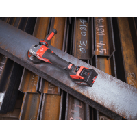 MILWAUKEE M18 FHSAGO125VXPDB2-802X M18 FUEL vysoce výkonná úhlová bruska 125 mm s variabilními otáčkami a ONE-KEY 4933493420