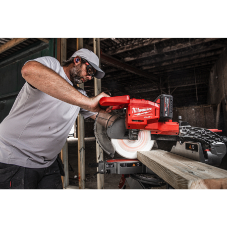 MILWAUKEE M18 FUEL™ 254 mm pokosová pila 4933451729