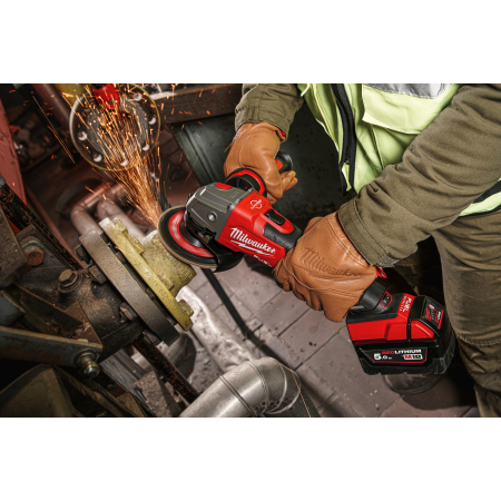 MILWAUKEE M18FSAGV125XB-0 úhlová bruska s posuvným spínačem, brzdou a regulací otáček, 125 mm, 4933499158