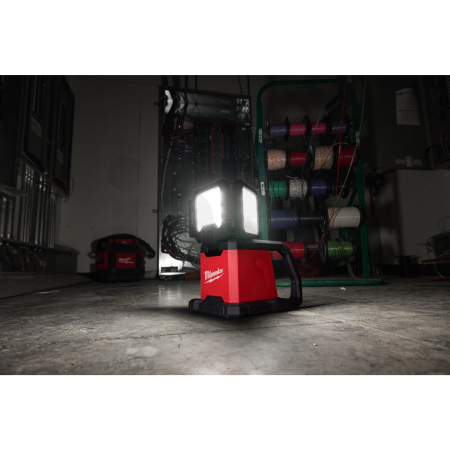 MILWAUKEE M18 MDTL-0 Vícesměrové pracovní světlo 4933498149