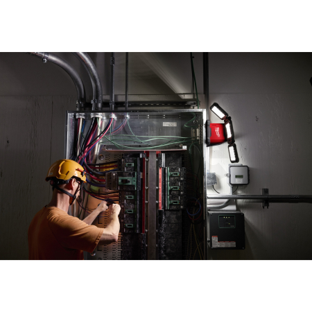 MILWAUKEE M18 MDTL-0 Vícesměrové pracovní světlo 4933498149
