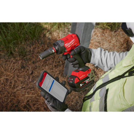 MILWAUKEE M18 ONEFIW2FC12-0X 1/2 kompaktní rázový utahovák s kontrolovaným točivým momentem 4933493412