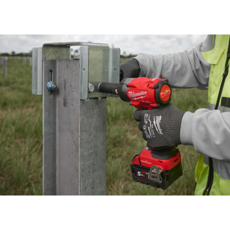 MILWAUKEE M18 ONEFIW2FC12-0X 1/2 kompaktní rázový utahovák s kontrolovaným točivým momentem 4933493412