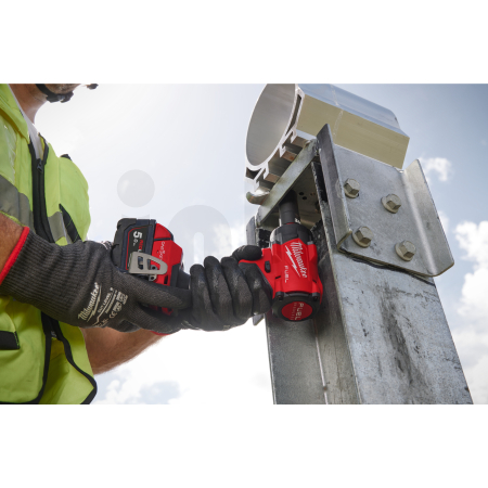 MILWAUKEE M18 ONEFIW2FC12-0X 1/2 kompaktní rázový utahovák s kontrolovaným točivým momentem 4933493412