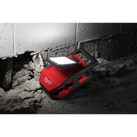 MILWAUKEE M18 PAL2-0 Otočné plošné světlo 4933493547