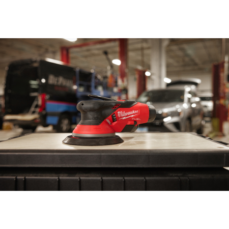 MILWAUKEE M12 FROS5-502X FUEL 150 mm excentrická bruska s oběžným kolem 5 mm 4933493651