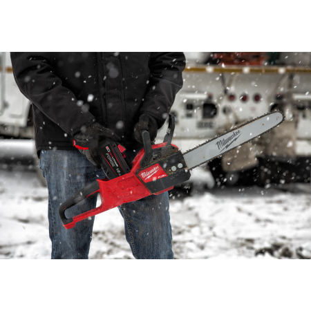 MILWAUKEE M18 FCHS35-122 FUEL Řetězová pila s lištou 35 cm 4933499223