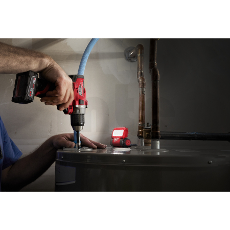 MILWAUKEE L4 FFL Sklopný reflektor s USB nabíjením 4933479766