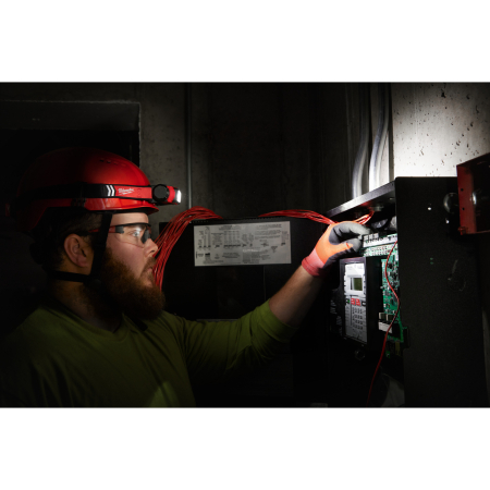 MILWAUKEE L4 HL2-301 USB dobíjecí čelovka 600 lumenů 4933479963