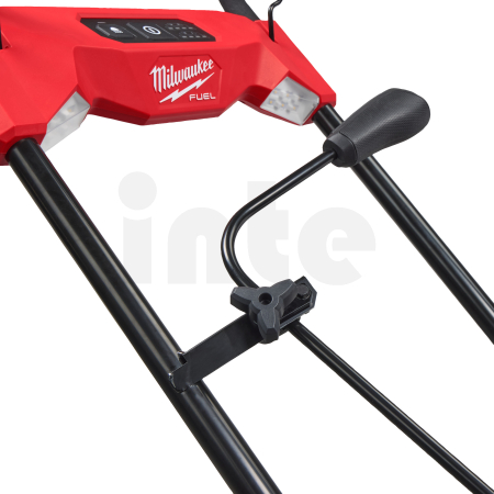 MILWAUKEE M18 FUEL™ jednostupňová sněhová fréza na dva akumulátory 4933500054