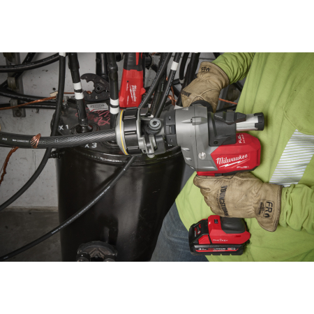 MILWAUKEE M18 FCST-0C FUEL odizolovač kabelů 4933499274
