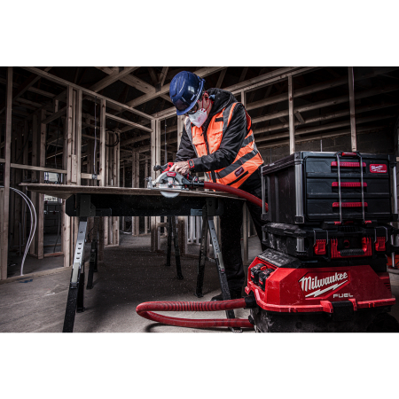 MILWAUKEE M18 FUEL™ odsavač prachu třídy M AC/DC na dva akumulátory a technologií VACLINK™ 4933498142