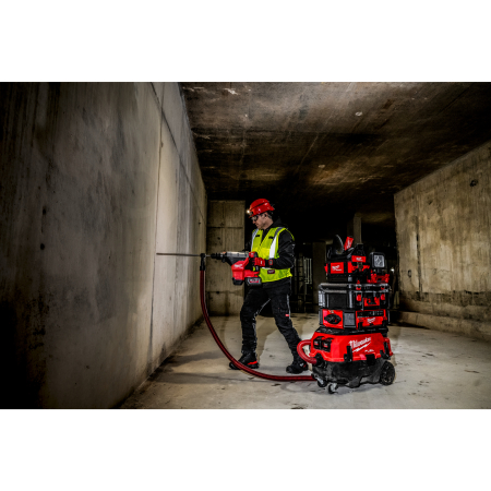 MILWAUKEE M18 FUEL™ odsavač prachu třídy M AC/DC na dva akumulátory a technologií VACLINK™ 4933498142