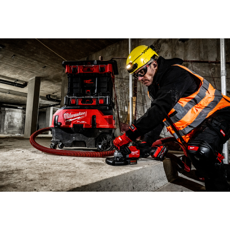 MILWAUKEE M18 FUEL™ odsavač prachu třídy M AC/DC na dva akumulátory a technologií VACLINK™ 4933498142