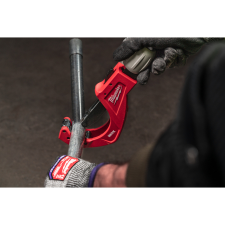 MILWAUKEE Řezák na nerezové trubky 67 mm 4932499090