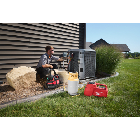 MILWAUKEE M18™ bezuhlíkové odsávací čerpadlo 4933498173