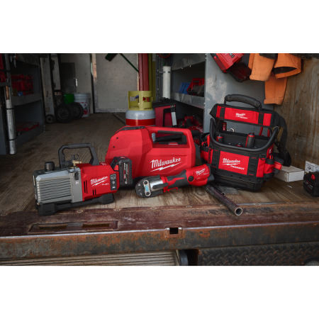 MILWAUKEE M18™ bezuhlíkové odsávací čerpadlo 4933498173