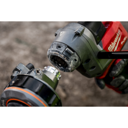 MILWAUKEE M18 FCST-0C FUEL odizolovač kabelů 4933499274