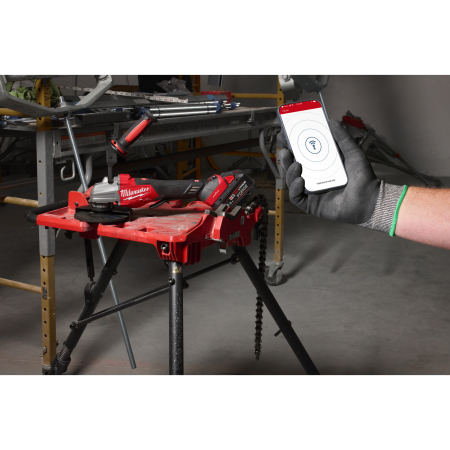 MILWAUKEE M18 FUEL™ vysoce výkonná 125mm úhlová bruska s ONE-KEY™ a kolébkovým spínačem 4933500036