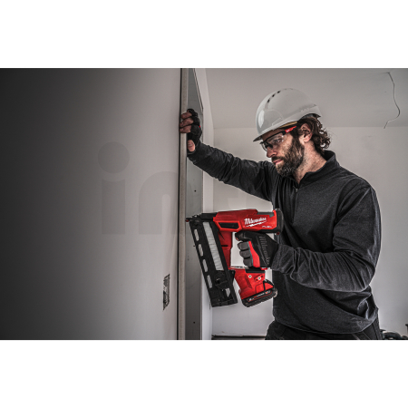 MILWAUKEE M18 FUEL™ dokončovací hřebíkovačka 16 GA 4933478092