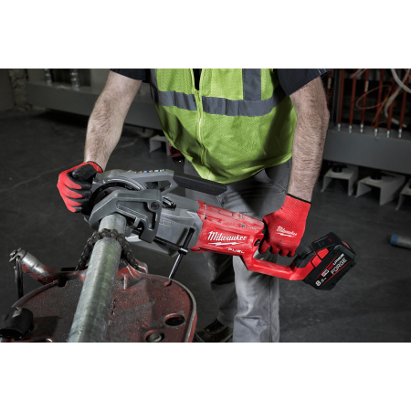 MILWAUKEE M18 FPT114-802C FUEL 1 ¼″ závitořez s technologií ONE-KEY 4933499198
