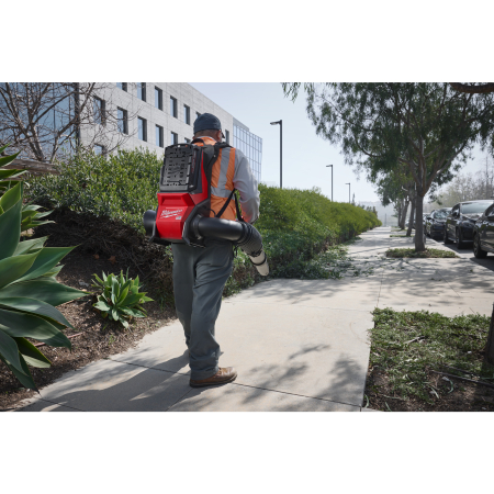 MILWAUKEE MX FUEL™ zádový fukar 4933500236